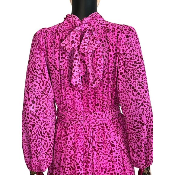✨Entro Pink Leopard Print High Neck Mini Dress – NWOT , Flirty, & Chic✨Small - Picture 10 of 12